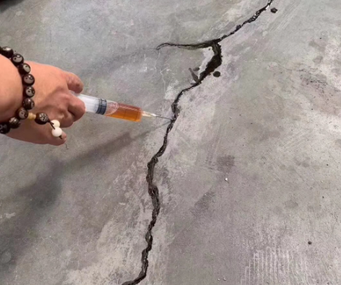 冷水江混凝土裂缝修补技术详解​